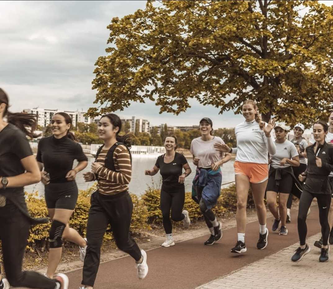 Egy kávéért fuss, ne a busz után - bemutatjuk a Running Latte Clubot