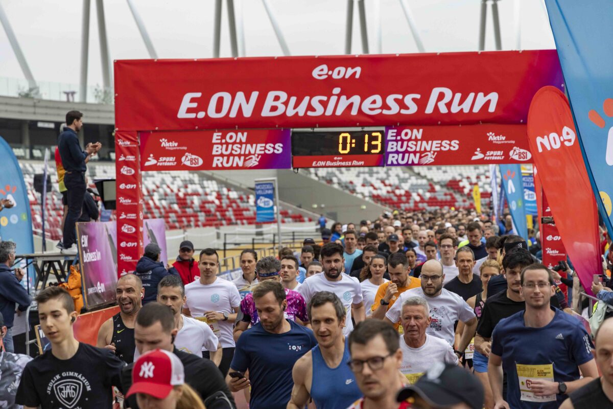 Teltházzal debütált az E.ON Business Run a Nemzeti Atlétikai Központban