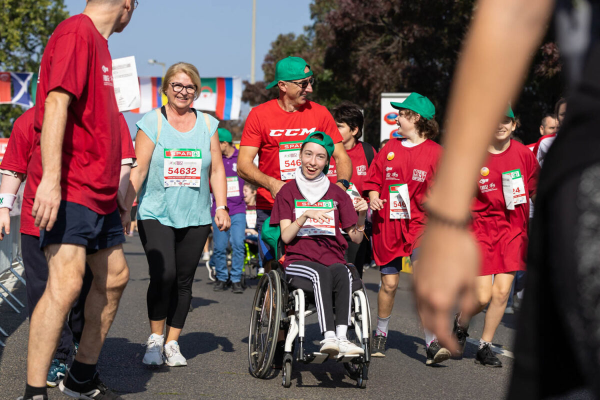 Ahol a legnagyobb hősök indulnak: 500 méteres Esélyegyenlőségi Futam is lesz a rekorddöntő 40. SPAR Budapest Maraton Fesztiválon